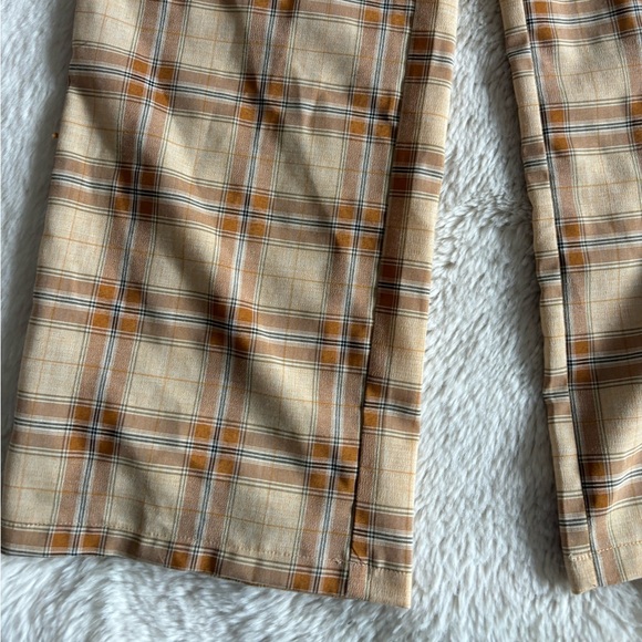 Cider - Plaid Tan and Orange High Rise Kick Flare Pants - Picture 4 of 7